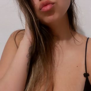 Model - julieta77 colombiana