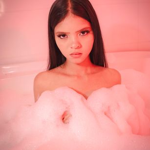 Model - Connie cute bigboobs