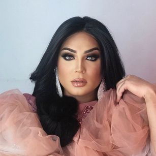 Model - sophia and bekha dirtyanal