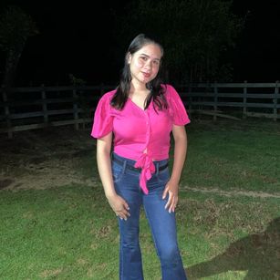 Model - NessaPretty friendly