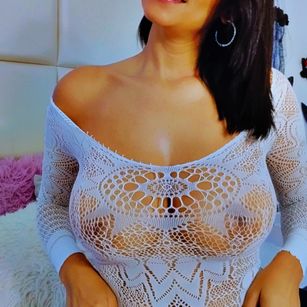 Model - AMABAR SMITH coopeludo