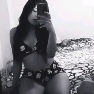 Model - Lina amorosa