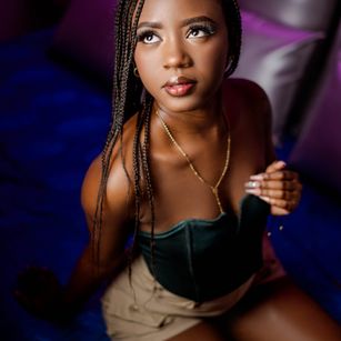 Model - SophiaLunash feet