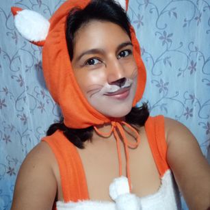 SarahFriendly friendly Model - SarahFriendly friendly