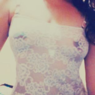 Model - amely 3