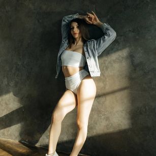 Model - Sarah cei
