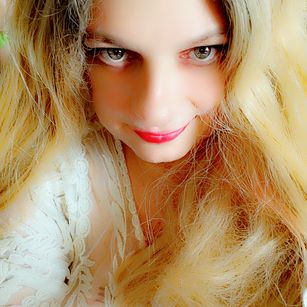 Model - Traphouse Slutbunny slut