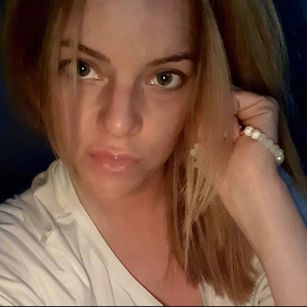 Model - Slutty_Brit_Sally curvy