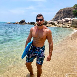Ronnie_XXX fit Model - Ronnie_XXX fit
