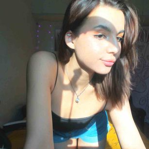 Model - Mary bigass