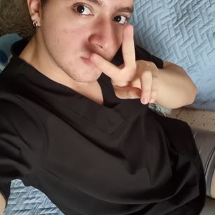 Model - Mishi_Curly feliz