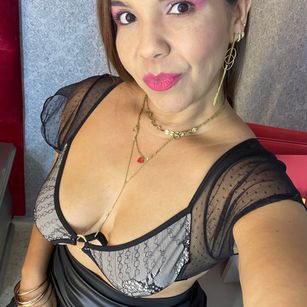 Kasandra Hale milf Model - Kasandra Hale milf