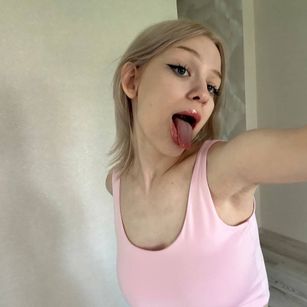 Model - Kerri sperm