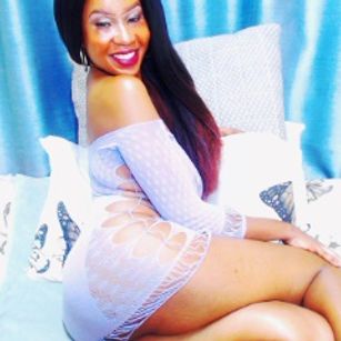 Model - Lee_Blaq frenchkiss