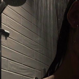 Model - LunaBelle ass