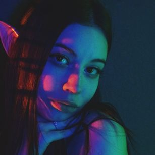 Model - Morana young