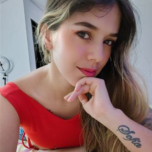 Model - Alicia natural