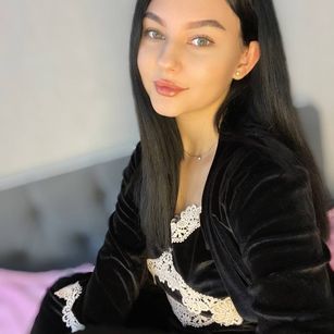 Model - Kris smalltits