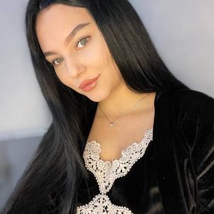 Model - Kris 18