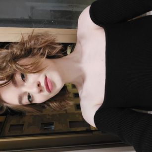 AidaPerry bigtits Model - AidaPerry bigtits