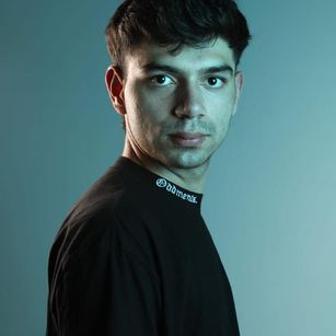 Model - Lucas Sanz shorthair