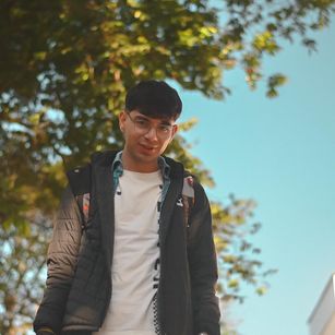Model - Lucas Sanz bickdick