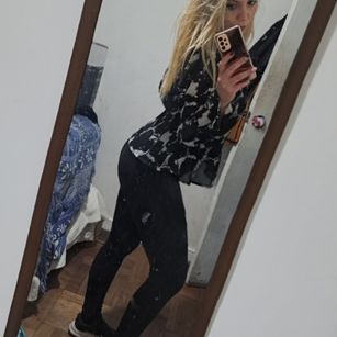 MaiLatin friendly Model - MaiLatin friendly