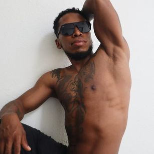 Model - daren scott mistress