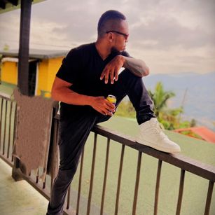 Model - daren scott worship