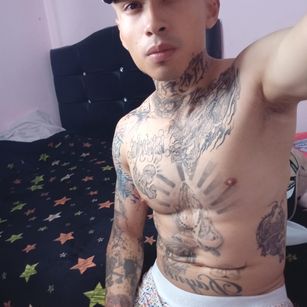 Model - leoppardd asshole