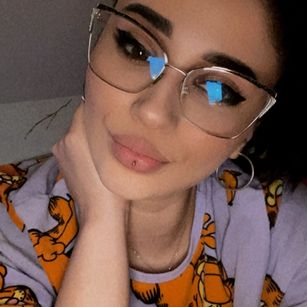 Selena Bee lovensecontrol Model - Selena Bee lovensecontrol