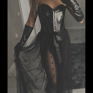 Model - DeliaGoddess leather