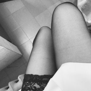 Model - Emma Blonde
