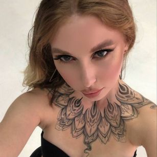 Model - Talia roleplaying