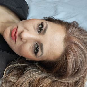 Model - MayaWillow smart