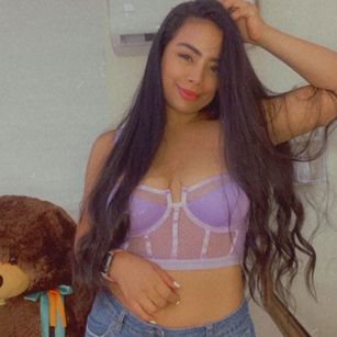 Model - AnnaKroes dildos