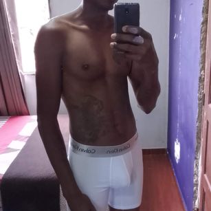 Model - Walters_20 gay