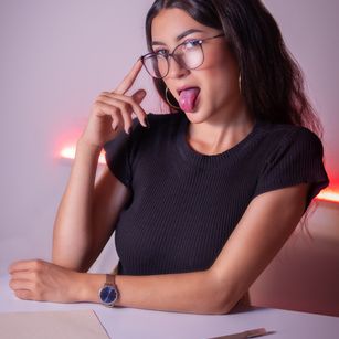 Model - Lia Lucca findom