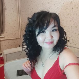 Model - YikuNakata squirt
