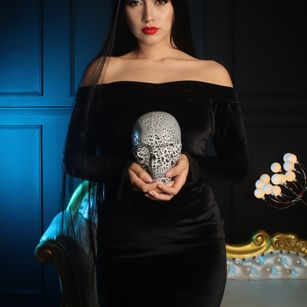 Model - Venus Barret kinky