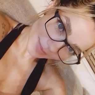 Model - Alisson Blonde