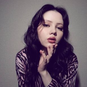 Model - Amy legs
