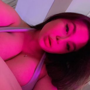Model - Lunna_Grante footfetish