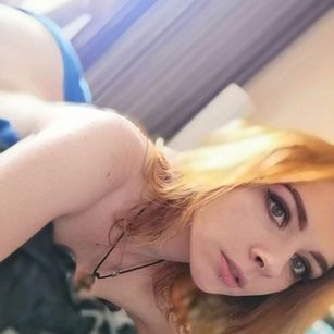Model - Cherry_Queen blowjob