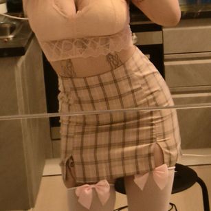 Model - Ashley bigtits