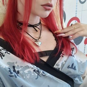 Model - Cherry_Queen footjob