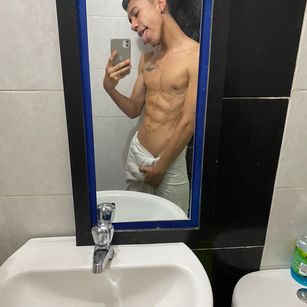 Model - connorwester Hot