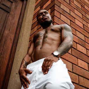 Model - daren scott AXILA