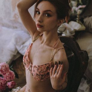 MilaniNix LOVENSE Model - MilaniNix LOVENSE