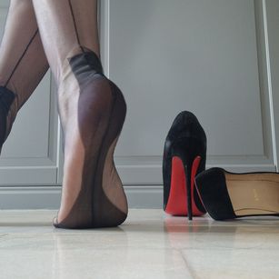 Model - GlamourMiss femdom